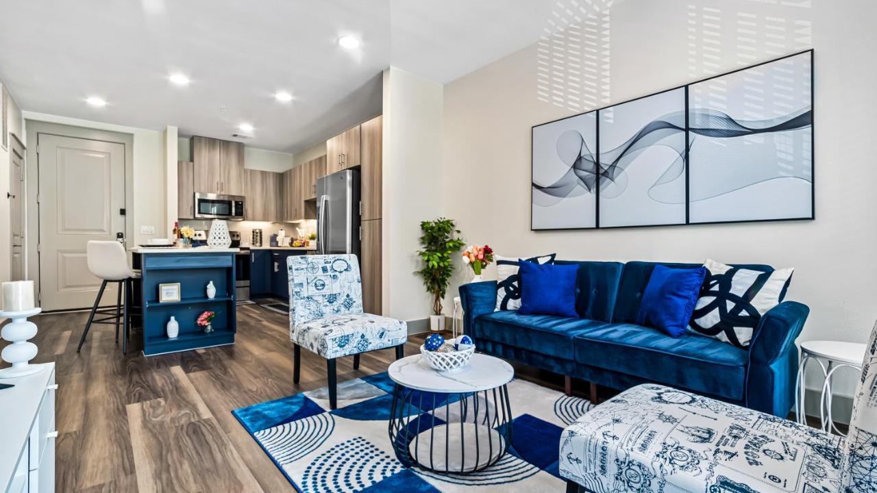 Cozy Retreat-Free Reserved Parking-Pool Аддисон Экстерьер фото